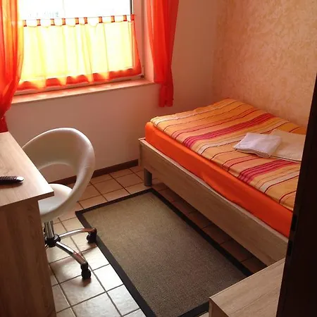 Guest house Landhaus-Brunnenhof 2*