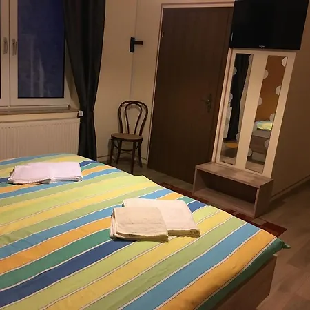 Landhaus-Brunnenhof Guest house 2*
