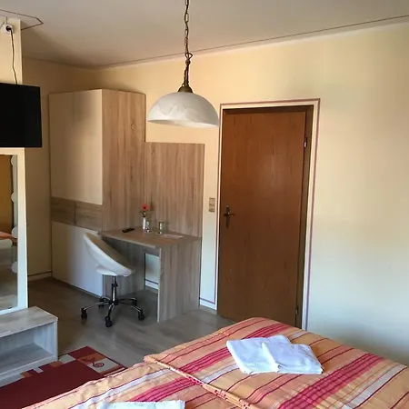 Guest house Landhaus-Brunnenhof Olzheim